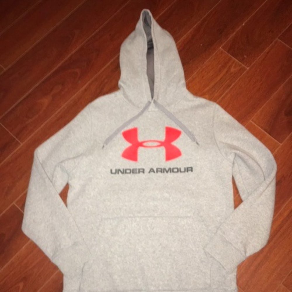 Under Armour Hoodie size M